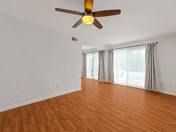 5th image of 2124 Burton Dr APT 159