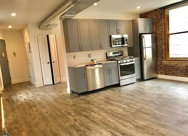 1st image of 26-20 Hoyt Ave S #B19