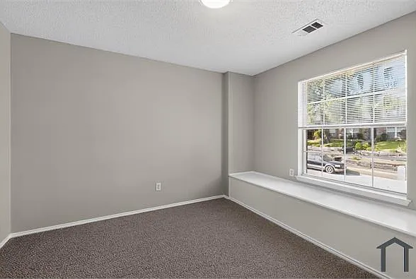2313 Valley Falls Ave — Photo 24