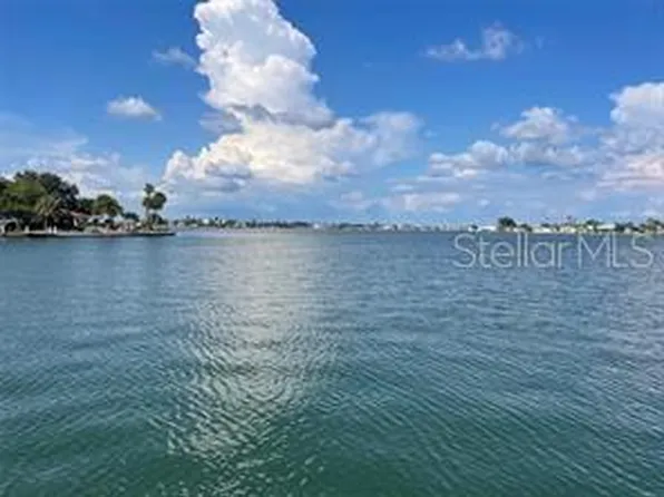 6901 Gulf Winds Dr, Saint Pete Beach, FL 33706