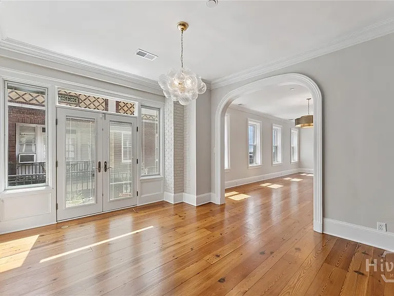 24 E Liberty St #73&83 — Photo 8