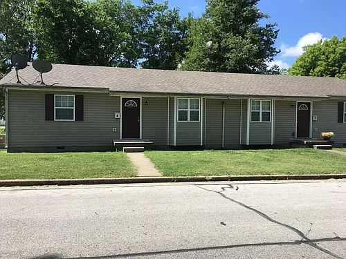 1204 E Markwardt St Photo 1