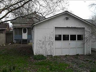 2nd image of 1117 North St