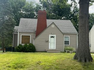 1150 SW Warren Ave, Topeka, KS 66604