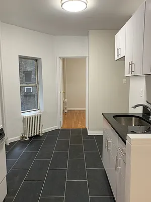 Rented by Landmark Real Estate | media 12