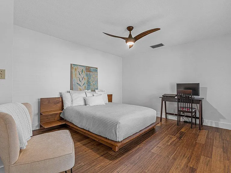 5539 Eton Ct — Photo 23