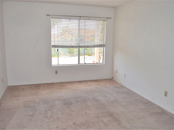 4th image of 725 Buena Tierra Way Unit 348