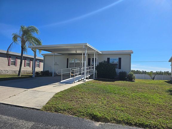 2nd image of 5459 Laurel Oak Dr