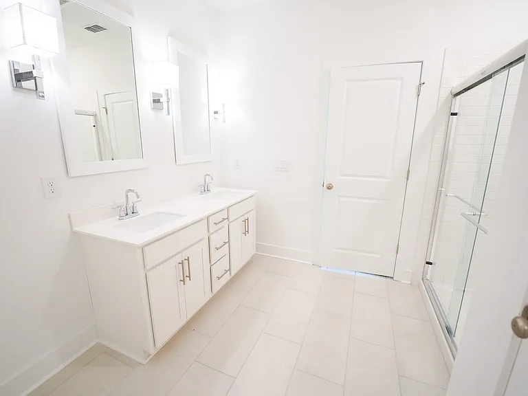 128 Kingswood Cir — Photo 23