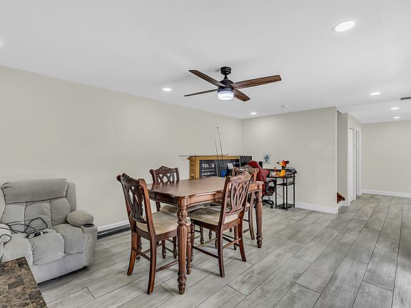 3rd image of 3885 Louis Drive #1203