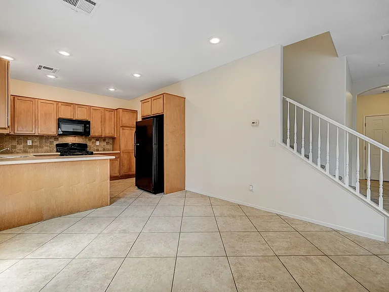10299 Caverns Mouth Dr — Photo 11