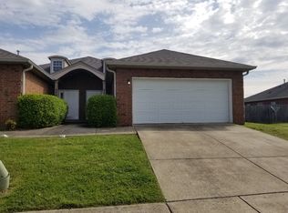 351 Cottage Dr, Gallatin, TN 37066