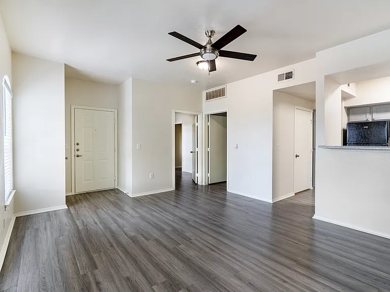 The Lodge at Lost Pines Apartments — Photo 37