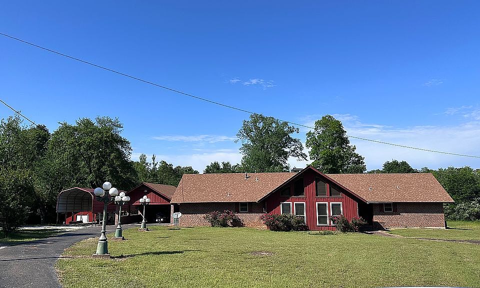2nd image of 4702 Highway 67 E