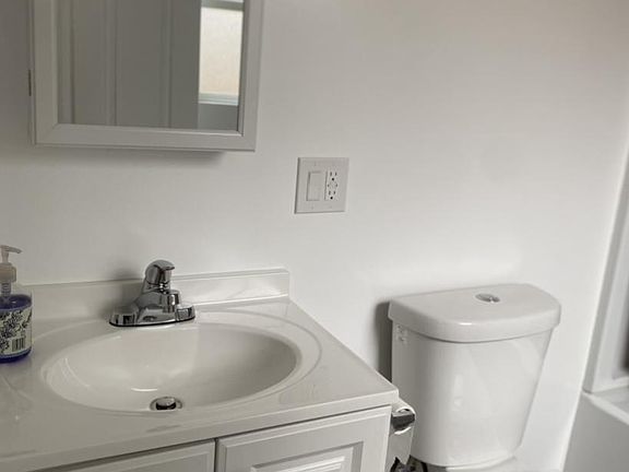 4th image of 57 W Claremont St
