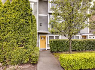 302 Valley St #A, Seattle, WA 98109