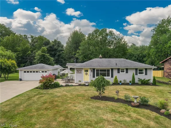 490 Perry Rd, Tallmadge, OH 44278