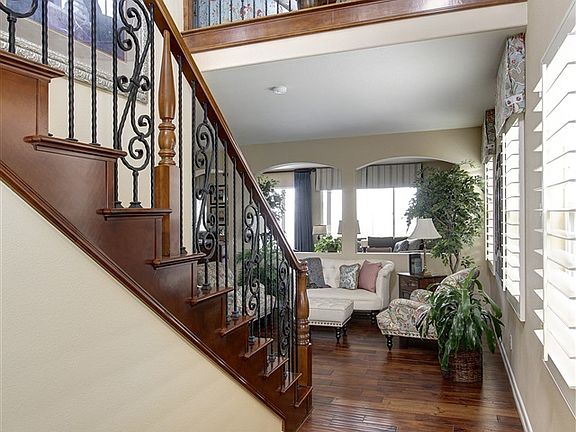 2nd image of 616 Vista Santa Rosalia