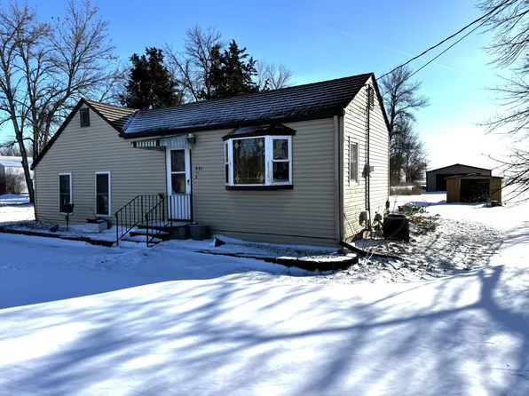 801 Troendle St SE, Mapleton, MN 56065