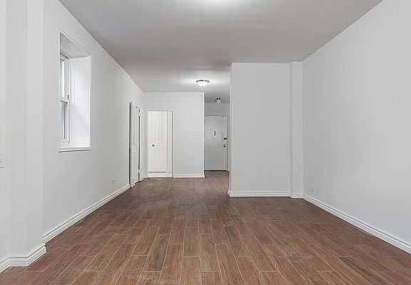 5th image of 770 Ocean Pkwy APT 1D