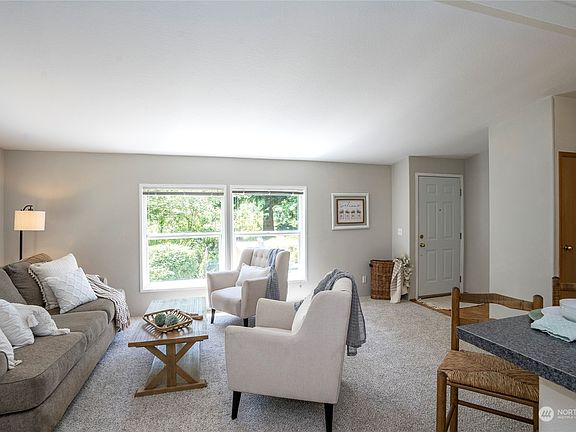 5th image of 11615 149th Street NW