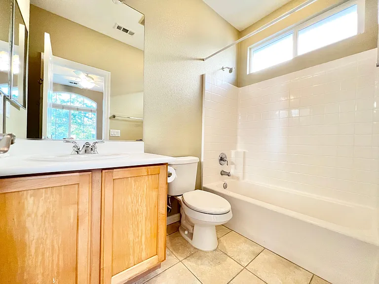 1578 Glencrest Dr — Photo 22