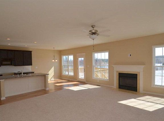 3rd image of 4184 Stonecrop Dr