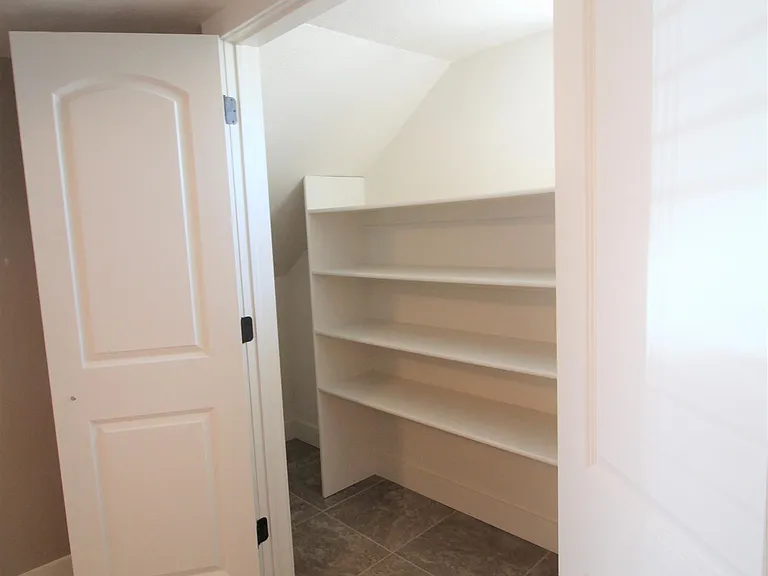 537 W 1420 N #101 — Photo 5