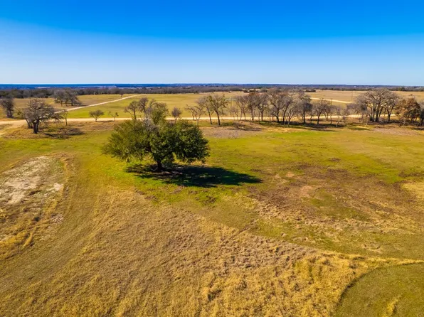 2800 Gospel Ct, Tolar, TX 76476