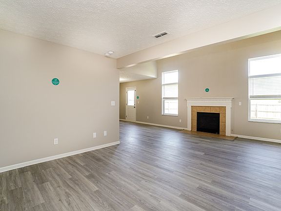 4th image of 3902 Genteel Dr