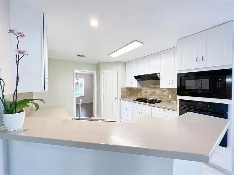 18102 Redoak Manor Ln — Photo 5