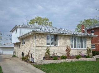 9408 S Massasoit Ave, Oak Lawn, IL 60453