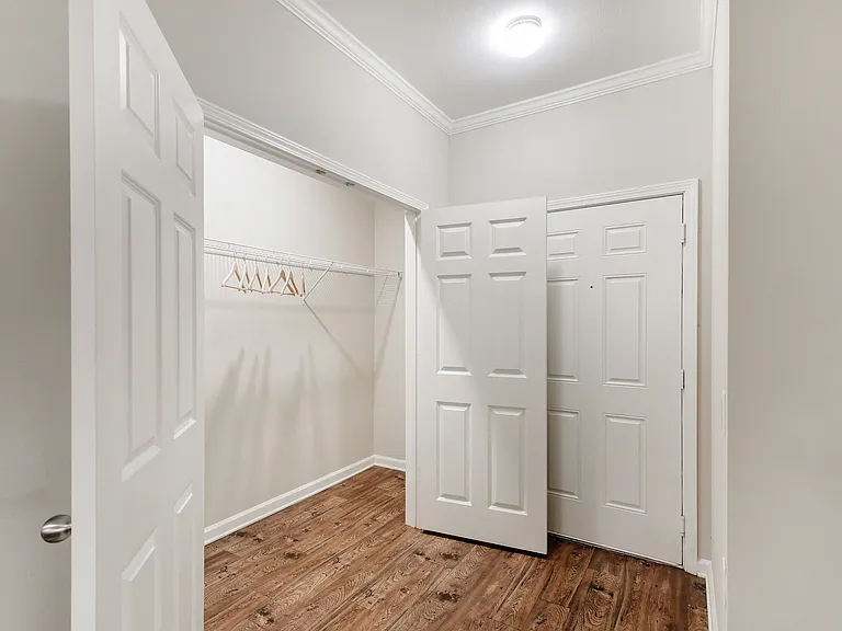 2051 W Cumberland Rd — Photo 14