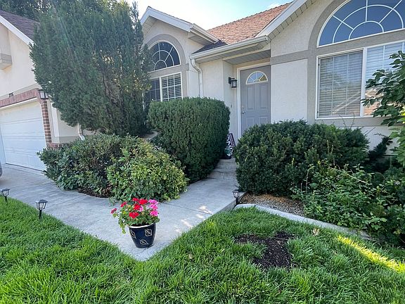 4th image of 2274 E Hidden Acres Cir