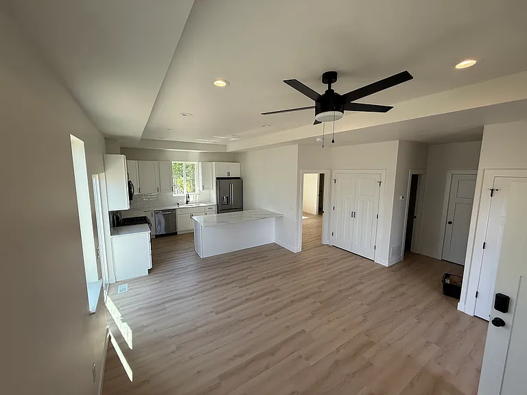 358 W Ashbrook Dr #1 — Photo 2