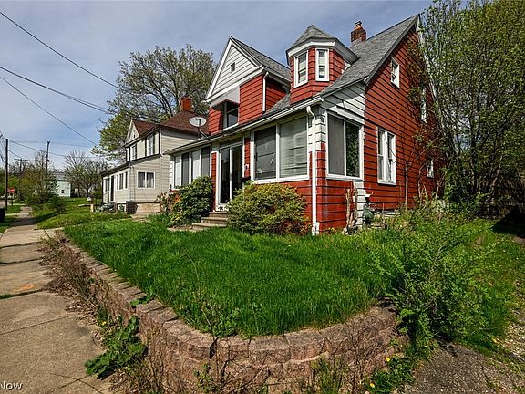 2nd image of 355 Para Ave
