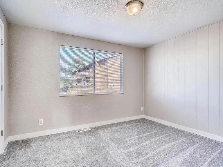 W 20th Ave — Photo 6