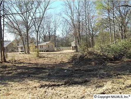 3rd image of 2100 Mission Cir