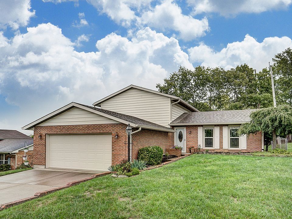 1st image of 90 Mollie Dr