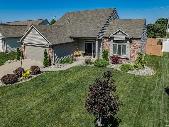 2nd image of 1584 Sunpointe Cv