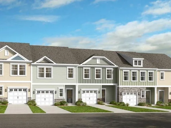 51 Shay St, Angier, NC 27501