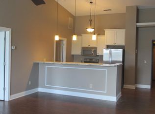 702 N State St UNIT D, Freeburg, IL 62243