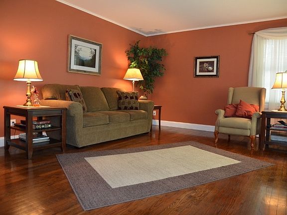 2nd image of 6110 Circle Wood Ln