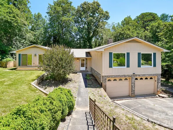 51 Wake Robin Way, Asheville, NC 28805