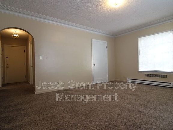 5th image of 1020 Lake Ave APT 4
