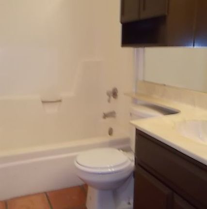4th image of 1342 W Emerald Ave Unit 415