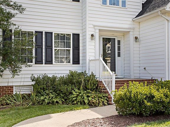 4th image of 8913 Merediths Branch Dr