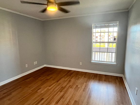 3rd image of 10200 Gandy Blvd N APT 1124