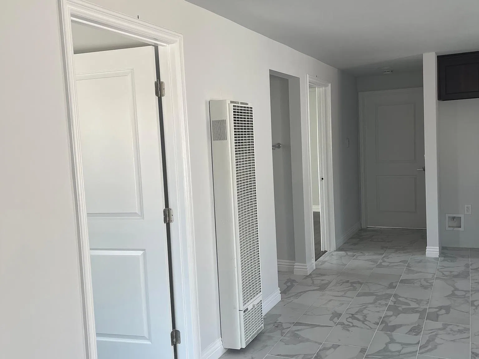 1004 E Arlington St — Photo 3