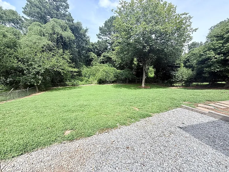 165 Conrad Dr — Photo 18